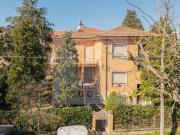 Case e ville in vendita di 420 m² in Via Vittorio Veneto, 3