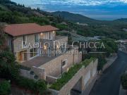 Case e ville in vendita di 423 m² in Via di Poggio alle...