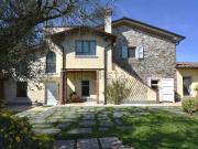 Case e ville in vendita di 425 m²