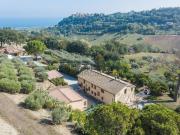 Case e ville in vendita di 425 m² in Contrada Abbadetta