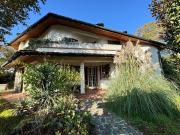 Case e ville in vendita di 427 m² in Via Antares