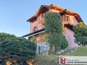 Case e ville in vendita di 427 m² in Via I Maggio