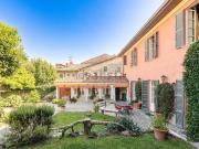 Case e ville in vendita di 430 m² in Via Chiesa Molinari, 1