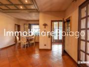 Case e ville in vendita di 430 m² in Via Pastro, 45