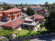 Case e ville in vendita di 430 m² in Via quinta Traversa