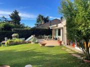 Case e ville in vendita di 431 m² in Via della Nocetta, 61