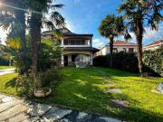 Case e ville in vendita di 432 m² in Strada Tagliaferro, 86