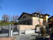 Case e ville in vendita di 435 m² in Via Donatori del Sangue