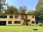 Case e ville in vendita di 439 m²
