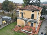 Case e ville in vendita di 439 m² in Via Camillo Benso...