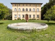 Case e ville in vendita di 4400 m² in Via della Pieve...