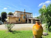 Case e ville in vendita di 440 m² in Via Cappuccini