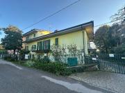 Case e ville in vendita di 440 m² in Via Martiri di Belfiore