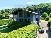 Case e ville in vendita di 440 m² in Via Monte Rosa