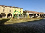 Case e ville in vendita di 444 m² in Via Brescia