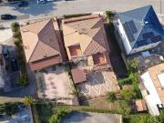 Case e ville in vendita di 445 m² in Via D&apos...