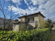 Case e ville in vendita di 445 m² in Via Dante, 63