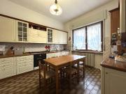 Villetta bifamiliare in vendita di 449 m² in Corso...