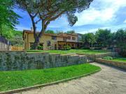 Case e ville in vendita di 450 m²