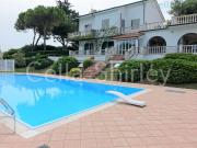 Case e ville in vendita di 450 m²