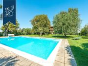 Case e ville in vendita di 450 m²