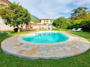 Case e ville in vendita di 450 m² in Strada comunale di...