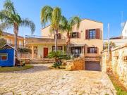 Case e ville in vendita di 450 m² in Via Avola