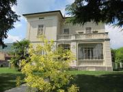Case e ville in vendita di 450 m² in Via cadorna, 4