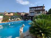 Case e ville in vendita di 450 m² in Via Chioma di Berenice