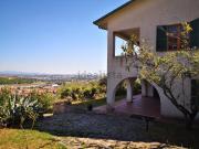 Case e ville in vendita di 450 m² in Via Costa D&apos...