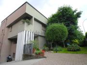 Case e ville in vendita di 450 m² in Via dei Platani