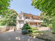 Case e ville in vendita di 450 m² in Via delle...