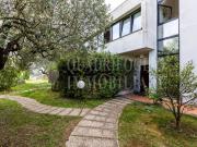 Case e ville in vendita di 450 m² in Via Enzo Ferrari, 8