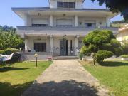 Case e ville in vendita di 450 m² in Via Guerrieri