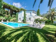 Case e ville in vendita di 450 m² in Via Leonardo Da...