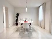 Case e ville in vendita di 450 m² in Via Milano