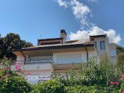 Case e ville in vendita di 450 m² in Via Poggio Ridente, 2