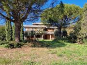 Case e ville in vendita di 450 m² in Viale Perugia, 37