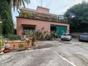 Case e ville in vendita di 450 m² in Viale Scala Greca