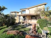 Case e ville in vendita di 460 m² in Via Mirtense, 63