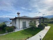 Case e ville in vendita di 460 m² in Piazza Filzi Fabio, 2