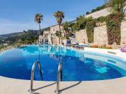 Case e ville in vendita di 460 m² in Strada Termini