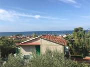 Case e ville in vendita di 460 m² in Via Domiziana