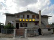 Case e ville in vendita di 462 m² in Via Ca&apos  Sante