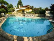 Case e ville in vendita di 465 m²