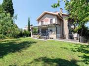 Case e ville in vendita di 466 m² in Via Euripide