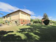 Case e ville in vendita di 471 m² in Via Viara