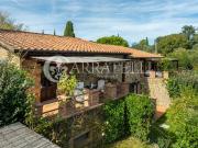 Case e ville in vendita di 475 m² in Via Case Sparse