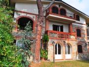 Case e ville in vendita di 476 m² in Corso Guglielmo Marconi