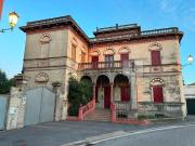 Case e ville in vendita di 478 m² in Via Giuseppe...